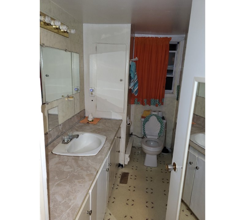 Before Bathroom Remodel
