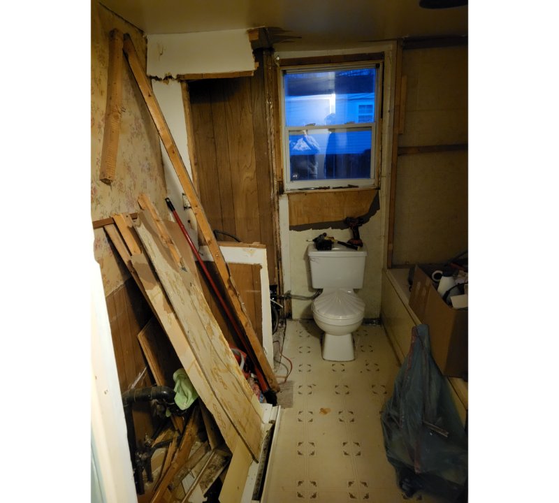 Before Bathroom Remodel